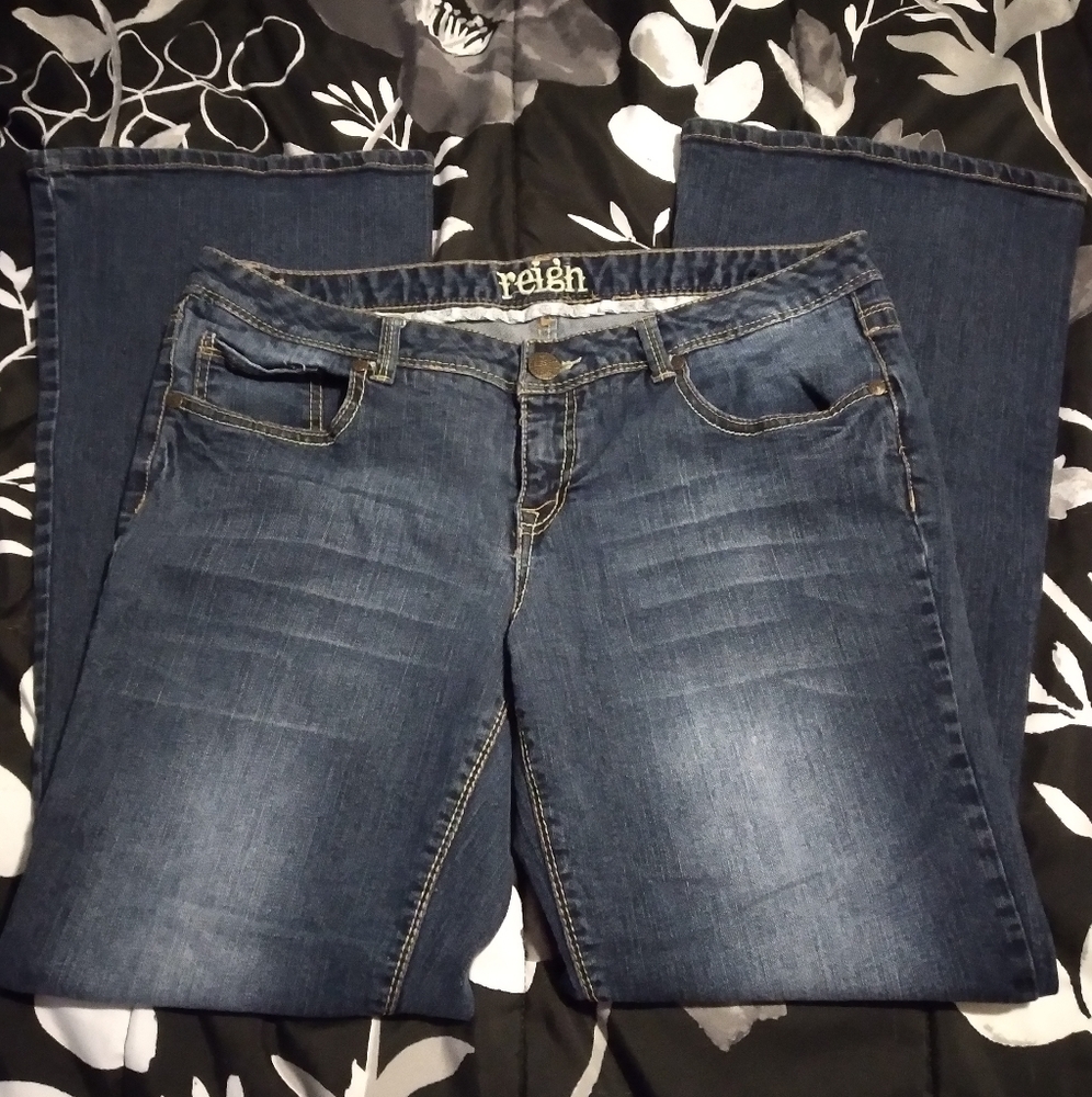 Size 13 Short Reign Jeans - Picture 2 of 2